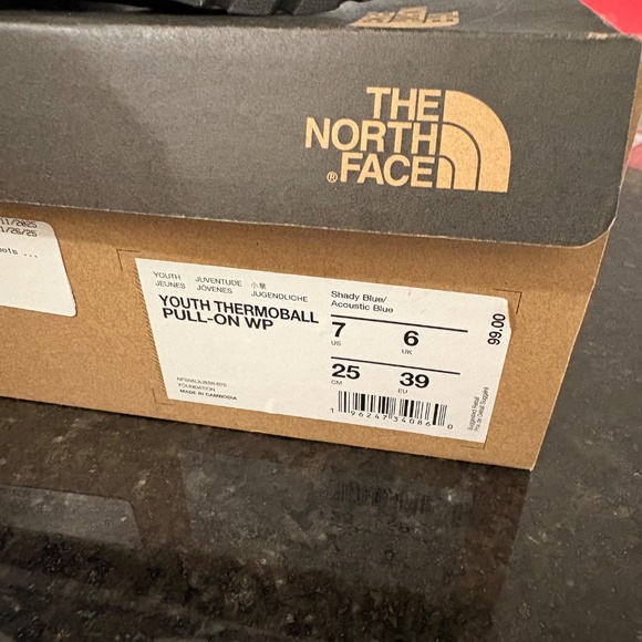NIB - THE NORTH FACE Kids' Thermoball Pull-on Wp Boot  -  SZ 7 big kid - Picture 4 of 15